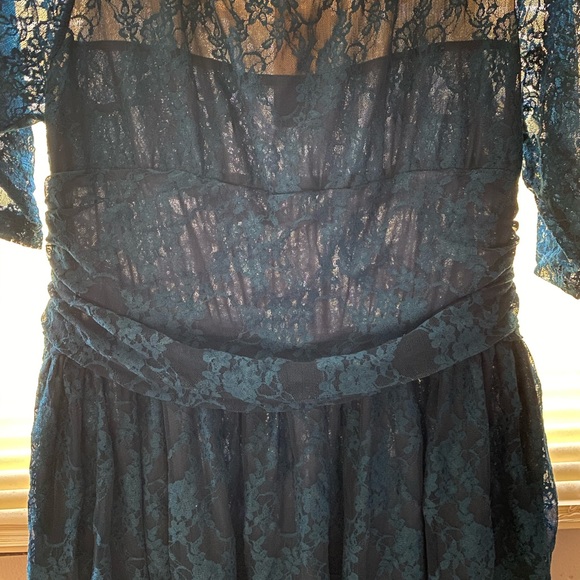 Blue tea dress with lace overlay. NWT never worn. - Picture 4 of 6